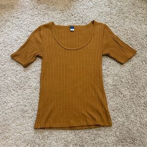 Old Navy women’s small S yellow brown ribbed fitted short sleeve top